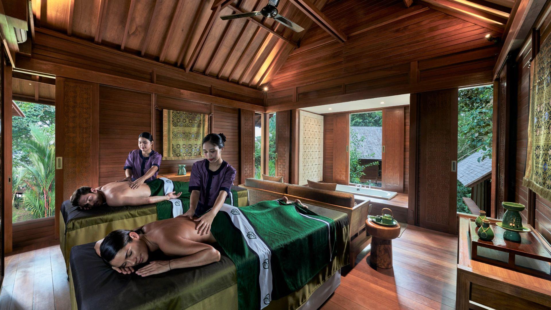 experiences-banyan-tree-spa-bintan-couple